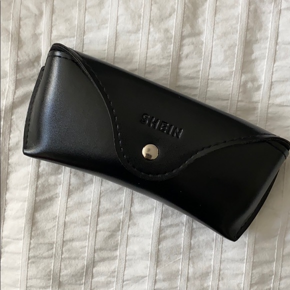 NWT SHEIN Black Sunglasses - Picture 5 of 5